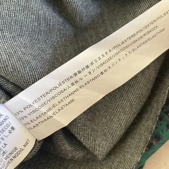 HOST PICK⭐️L.A brand J.O.A ✨Plaid Dress-Grey/Green-ruffles-3/4 sleeves 🖤💚 - Picture 4 of 9